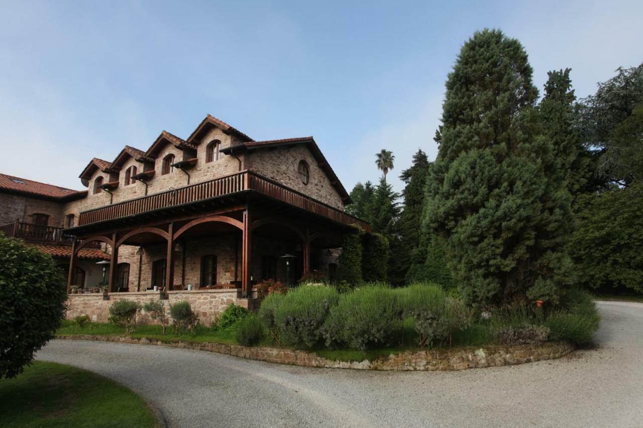 Jardin De Carrejo Hotel Cabezon De La Sal Exterior photo
